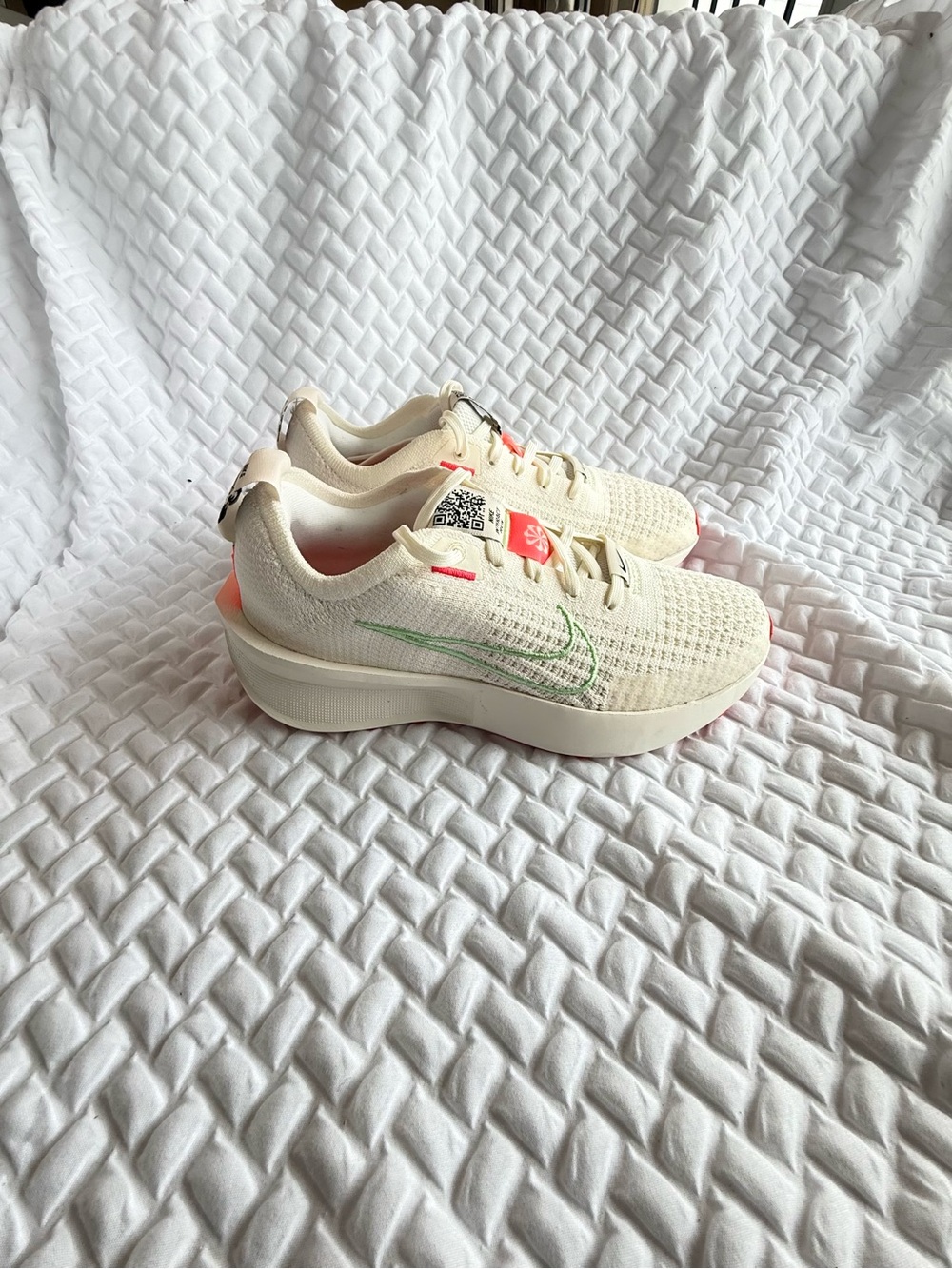“SIZE 6.5” WOMENS Nike Interact Run